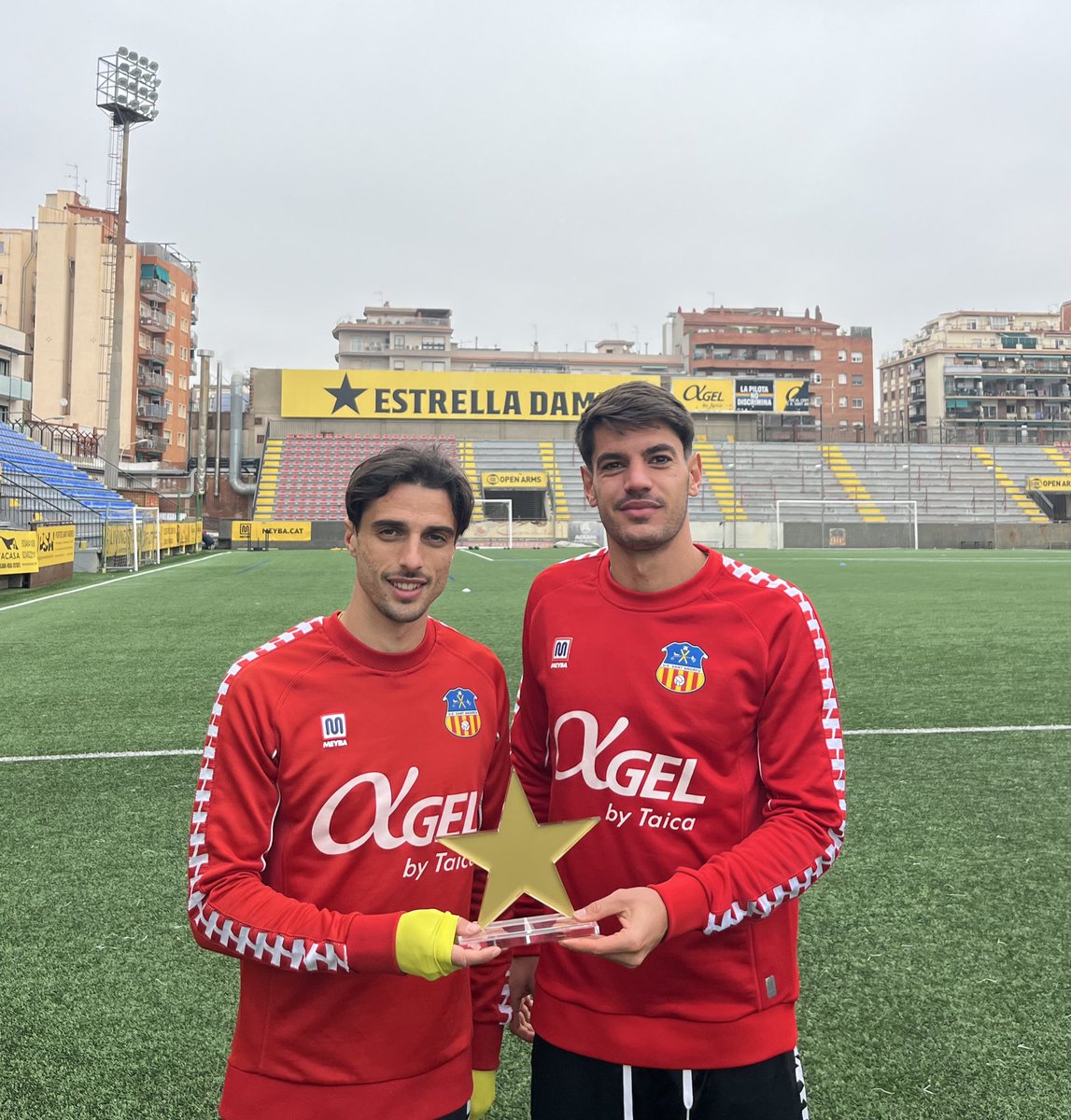 ⭐️ Compartir és viure! Alexis i <a href="/AndreuHdez_4/">Andreu Hernández</a>, Jugadors Estrella del mes de febrer.

🍺 Amb <a href="/EstrellaDammCat/">Estrella Damm Cat</a>