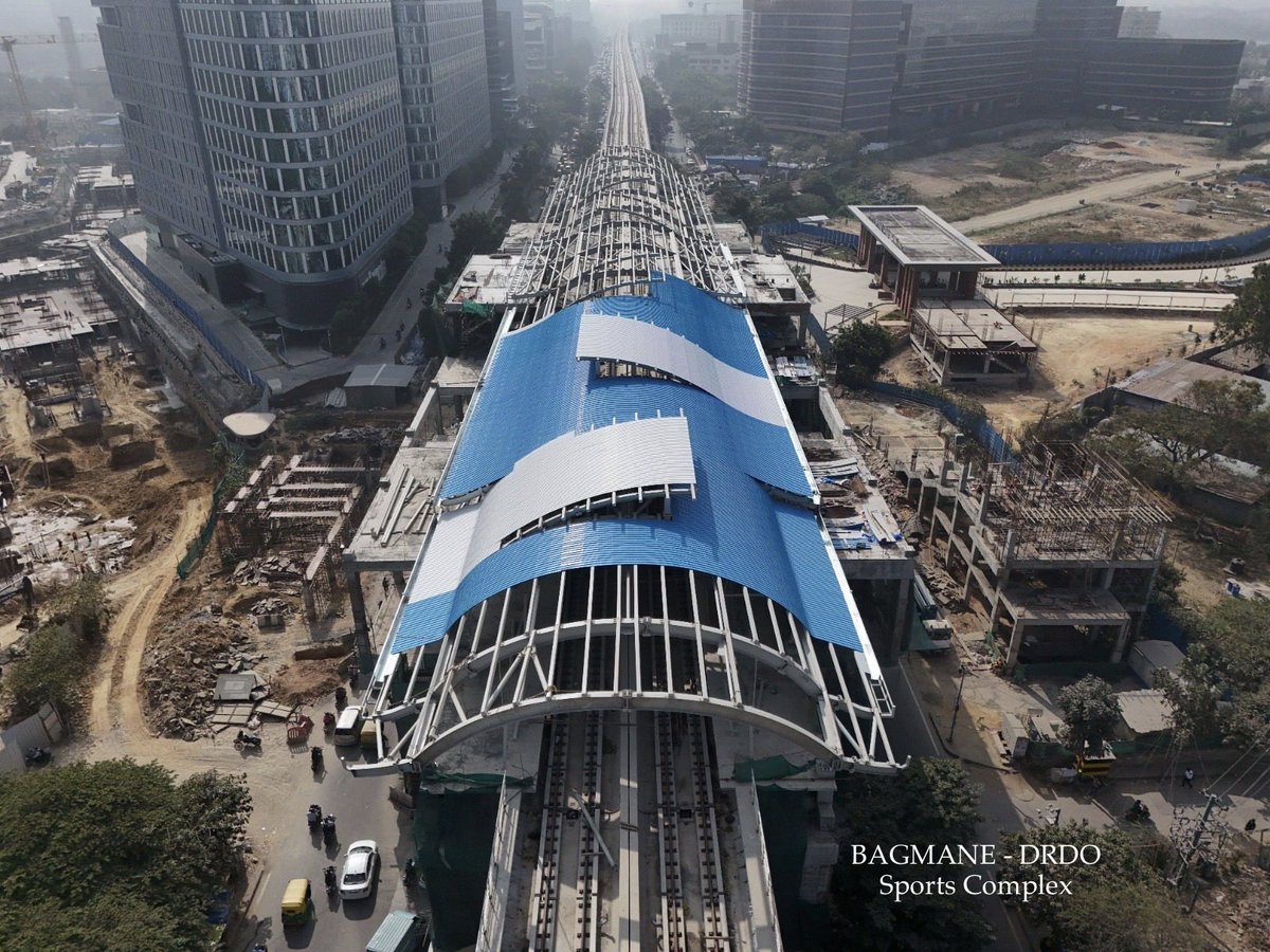 •Bagmane Developers - DRDO Sports Complex Metro Station, ORR #BlueLine

•Samsung to the left and Google building on the right. 

✈️ PC: X Friend #NammaMetro #SNC <a href="/TheMetroRailGuy/">The Metro Rail Guy</a> #Bangalore
