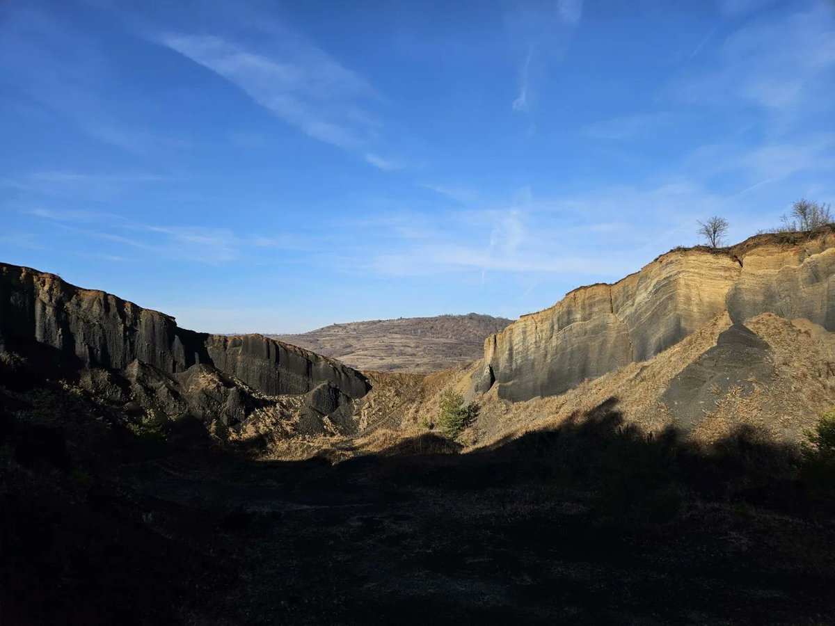 RJonTourUK tweet media