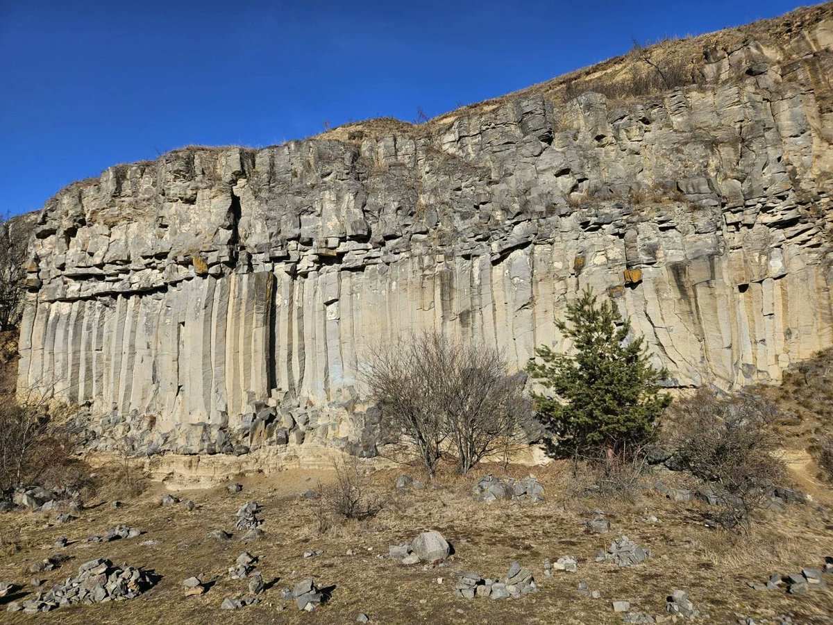 RJonTourUK tweet media