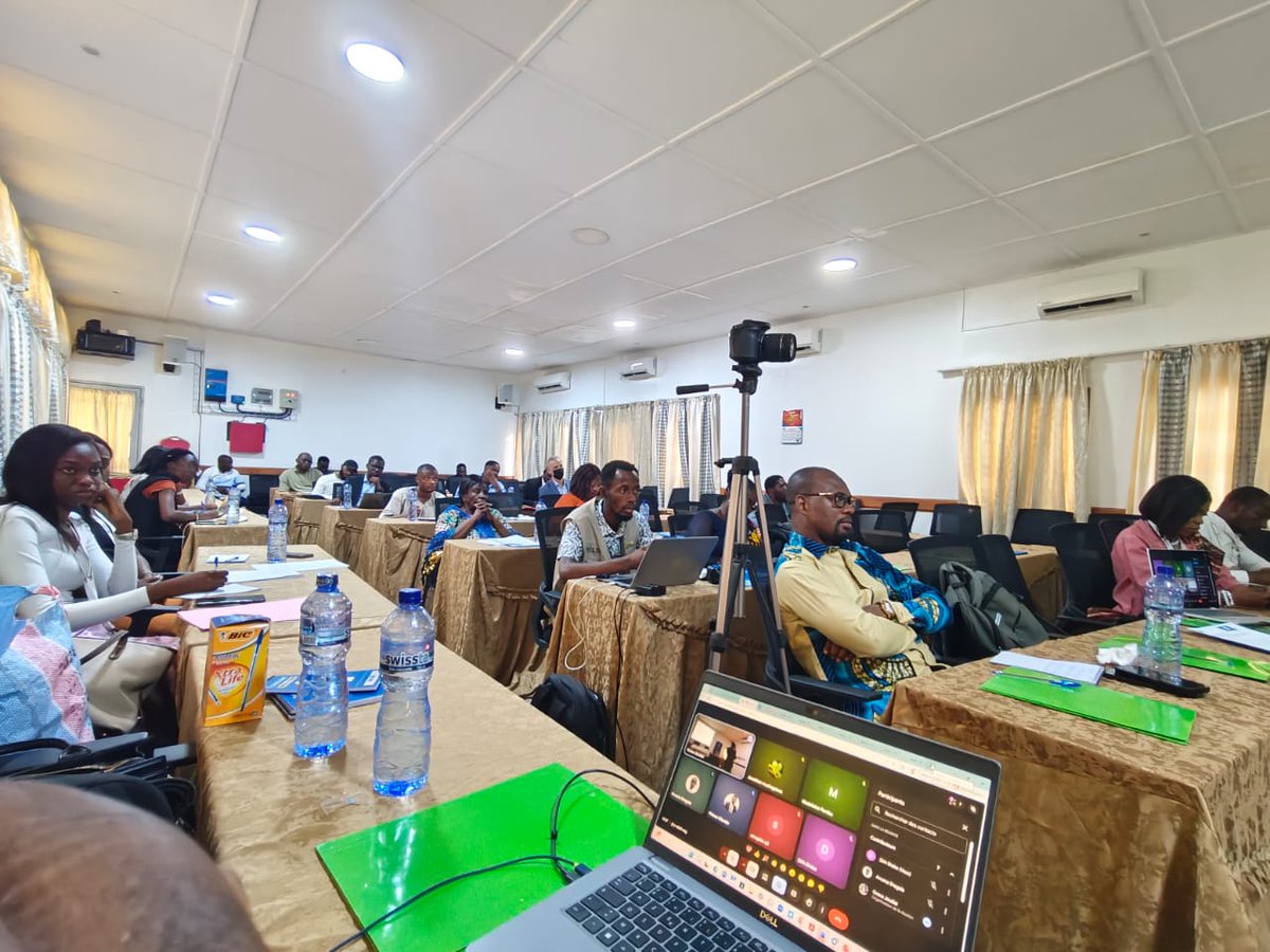 CorruptionTue's tweet photo. Aujourd’hui, le #CREFDL a organisé un atelier de renforcement des capacités et de partage d’expérience sur la recherche, l’analyse des données et le reporting des dossiers de gouvernance financière.
Grâce à cet atelier, le CNPAV renforce ses compétences internes, améliore la qualité du suivi des dossiers financiers et consolide sa transparence et sa crédibilité.
#CNPAV #RenforcementCapacités #Transparence