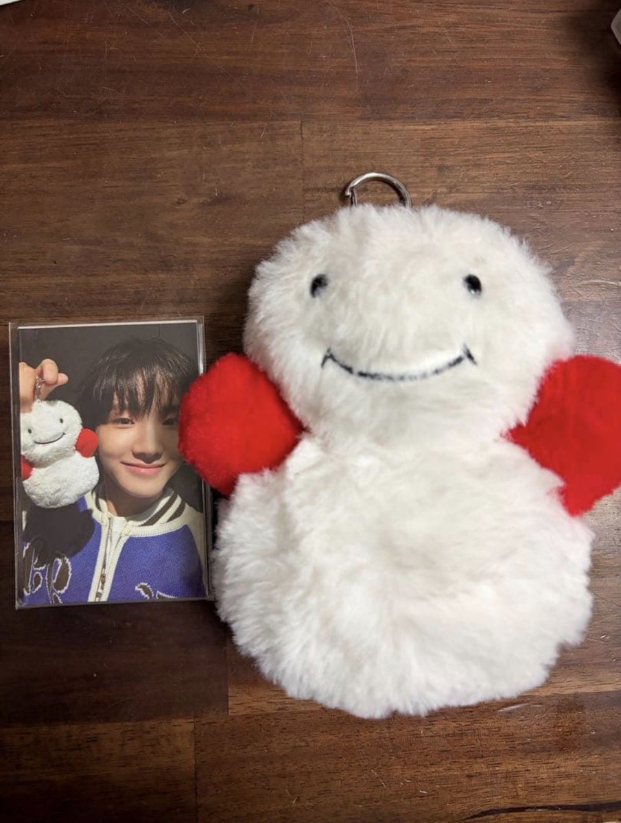 💚🧡💜 tweet media