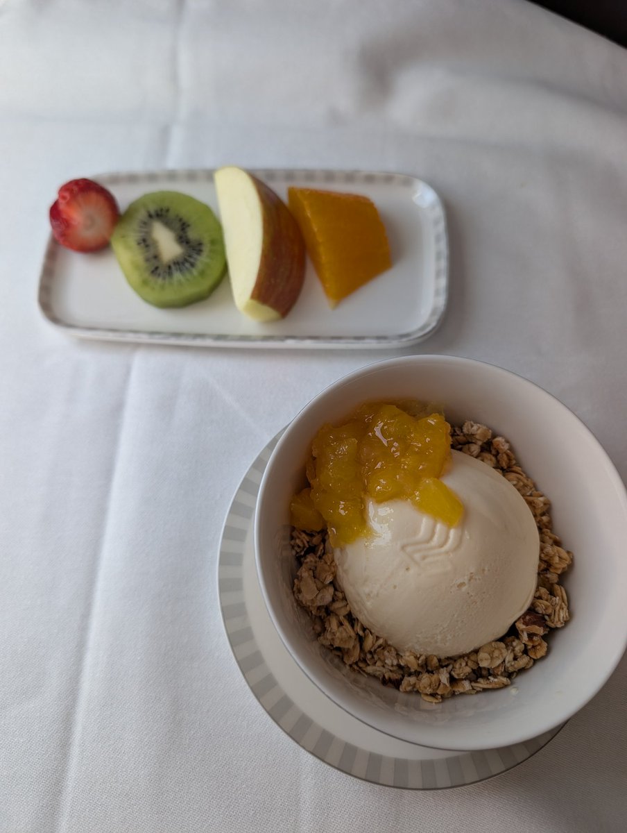 リン２ tweet media