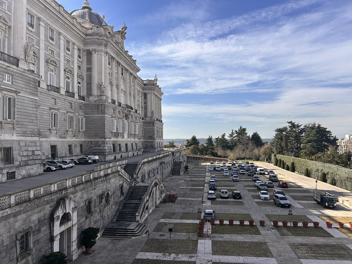 MADRID DECADENTE tweet media