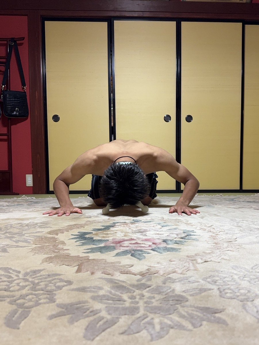 いらいらするからたくくんの土下座でも見とこう