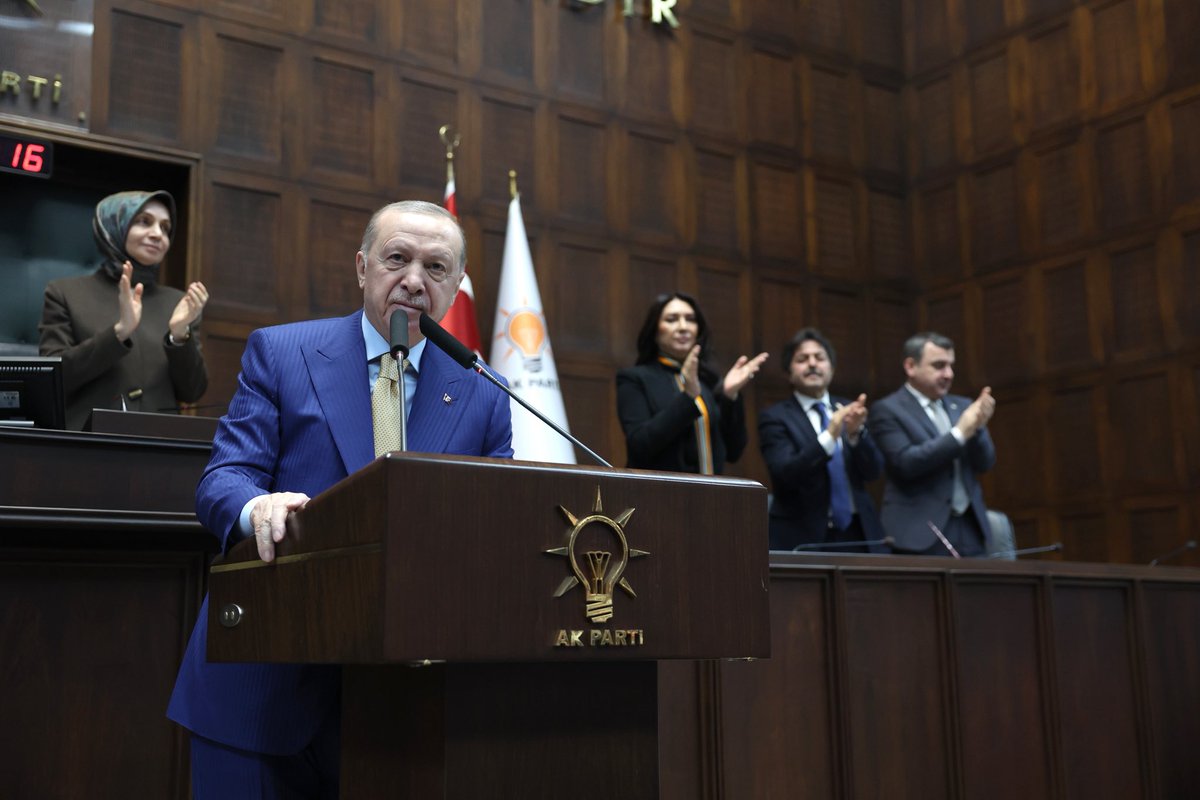 YakupOtgoz's tweet photo. 📍TBMM

Cumhurbaşkanımız ve Genel Başkanımız Sayın @RTErdogan’ın hitaplarıyla AK Parti Grup Toplantımızı gerçekleştirdik. Toplantımız hayırlara vesile olsun. https://t.co/sNigo7VDbb