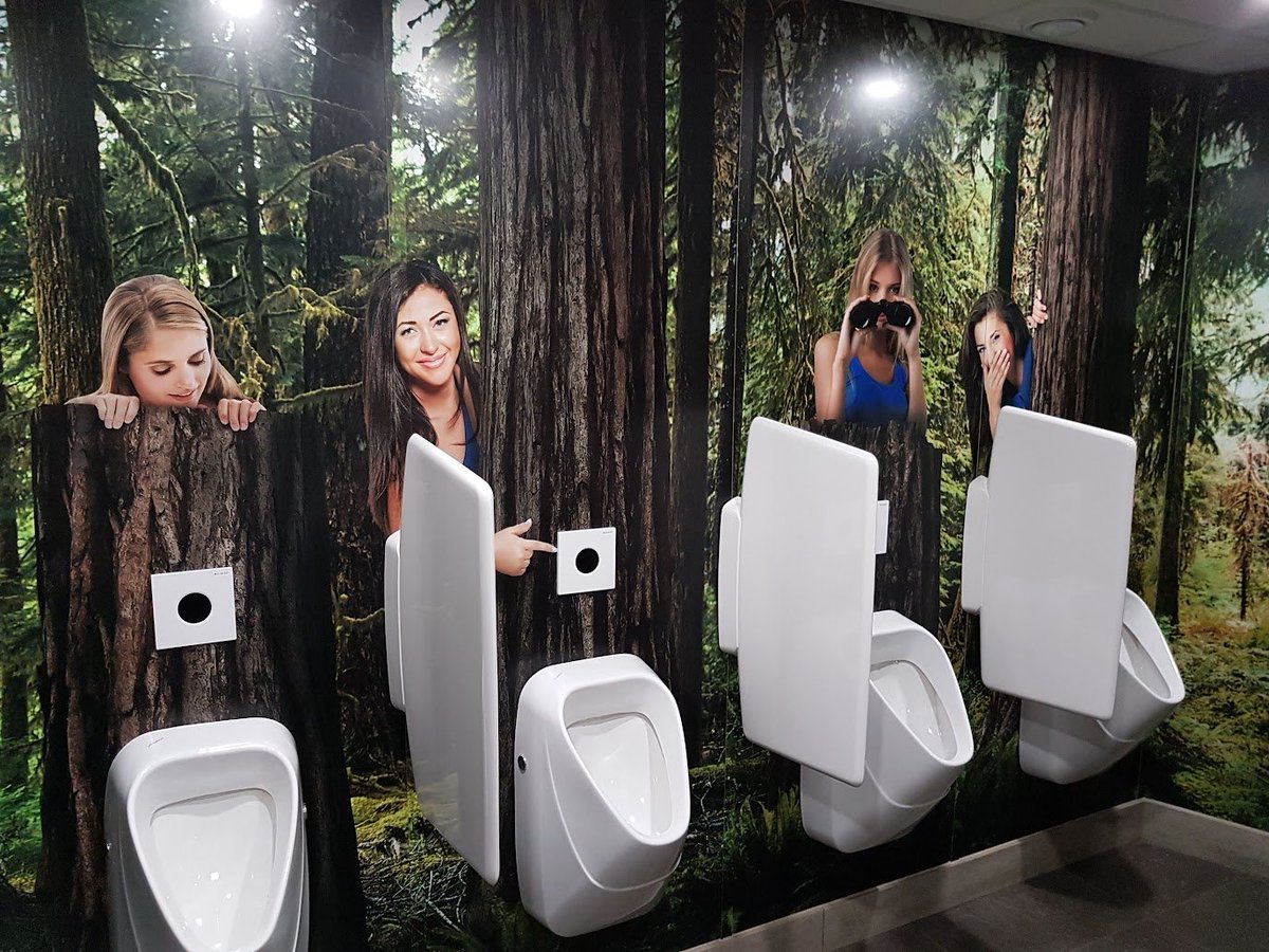99Twan66's tweet photo. #toilet #restroom https://t.co/H8HQ2jyVwE