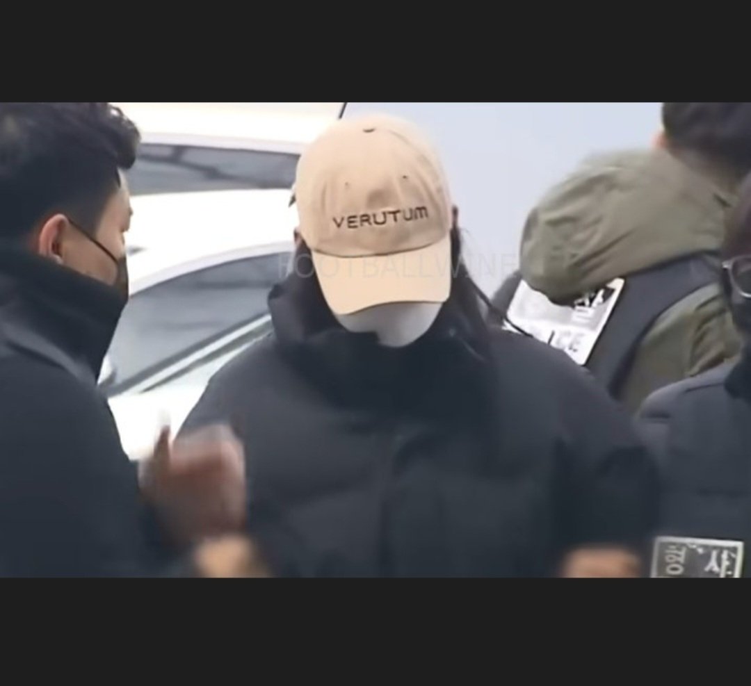 모텔 20대 여성 연쇄살인범
댓글보면 대한민국 수준에 참 다시한번 구역질이 난다..

이쁘게 생겼으니까 봐줘? 

뇌가 그냥 없어 이성적 판단보다 감성? 
..진짜 벌레같네. 어느쪽 인간인지 너무 잘보여지는 대목이군