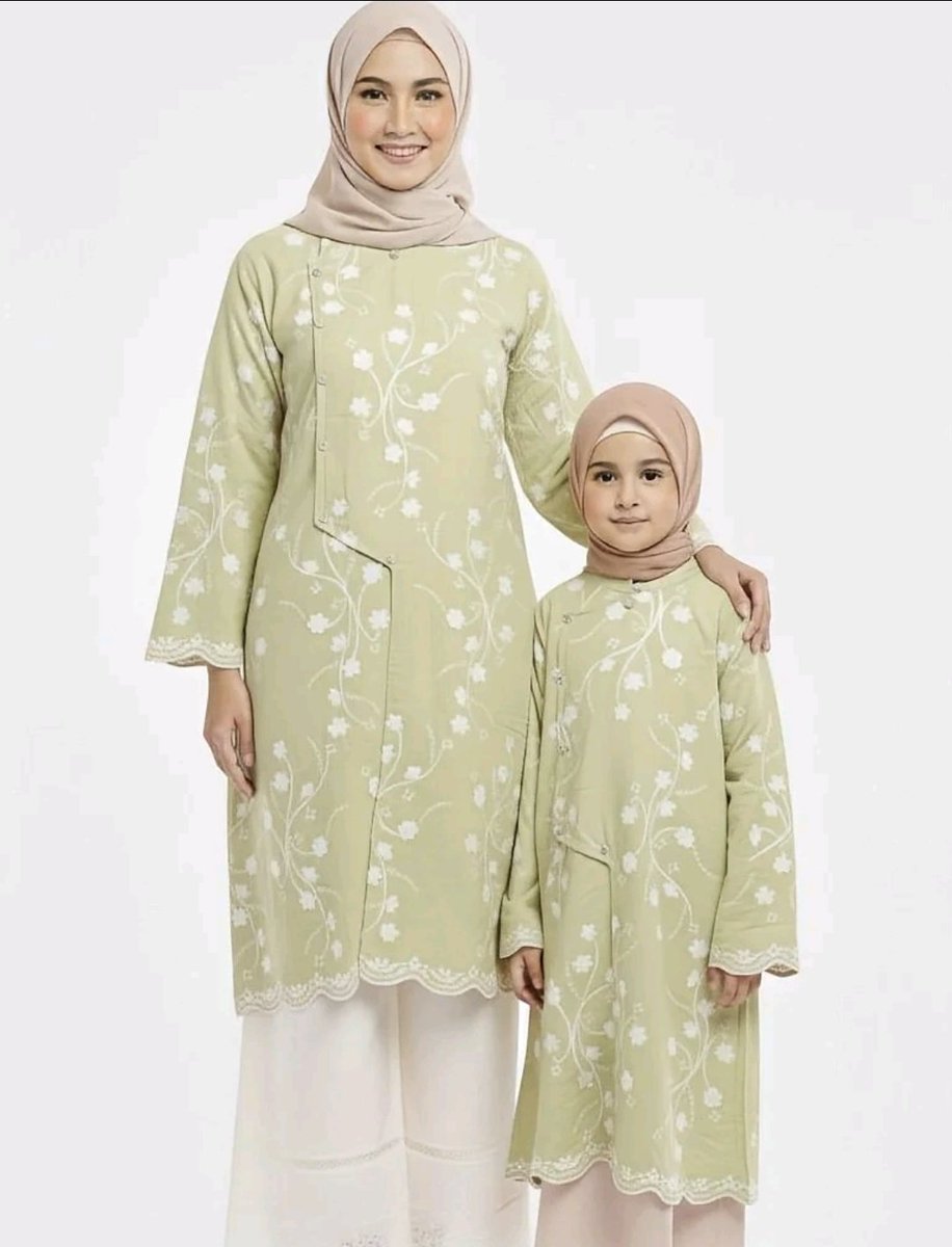 cizenina88's tweet photo. WTS [NEW] zia tunik brand Molek warna olive green kalem bgt , beli di tanah abang dijual karna milih pake dress aja.
Price 300k (nego tipis) 
Oren atau instan area jabodetabek azaa
Dm atau chat https://t.co/FMdW3nezyD