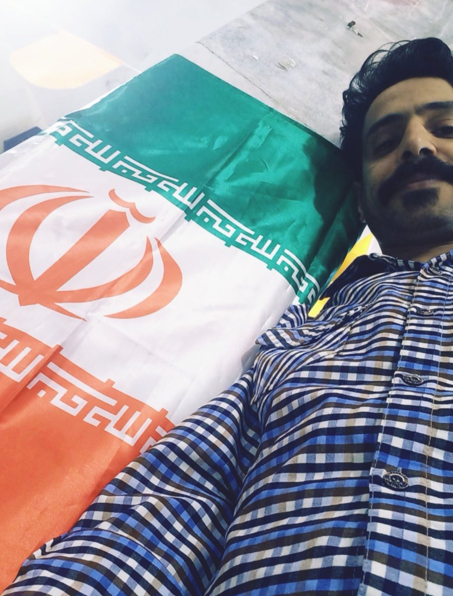 sandisismm's tweet photo. سقفی که ستونش توباشی را
باهیچ آسمانی عوض نمیکنم! https://t.co/w4heqd42m8