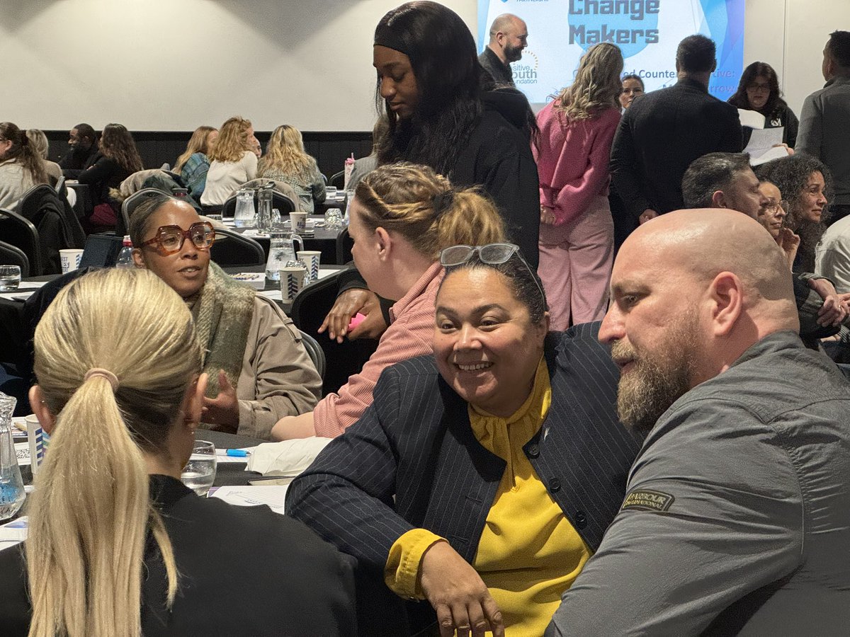WestMidsVRP's tweet photo. Next on the #WMVRPConference agenda are our fantastic team of Change Makers leading workshops on becoming upstanders against violence!
@positiveyouthUK #MyTomorrow https://t.co/XaqFUyMNDC