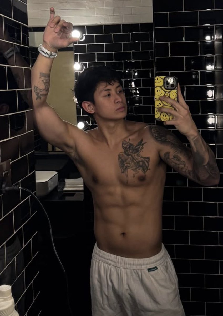 peterpeppper's tweet photo. NICE BOD, ANGELO 🥰🔥 https://t.co/NgxWOZ1t2h