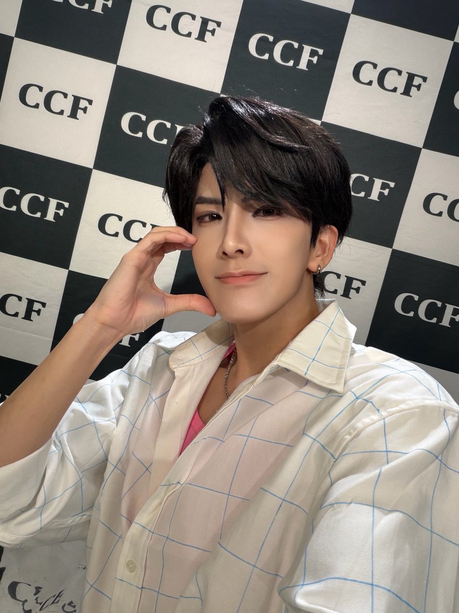 agan0327's tweet photo. 🖤🖤🖤
才發現這邊沒放到😳
-
#KPOPDEMONHUNTERS #JINU #SajaBoys #cosplay https://t.co/SRxpirtUOW