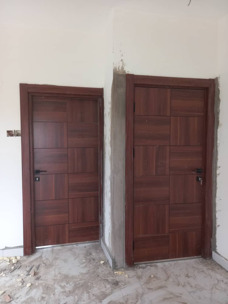 Lfdoorconcept's tweet photo. 📍 Salaji Project Completed Successfully!

Another premium bedroom door installation completed with excellence by LF Conteh Door &amp; Window Concept.

✅ Free Delivery
✅ Free Installation
✅ Professional Finishing
✅ Durable &amp; Anti-Termite Frames

📞: +220 2933015 | +220 3312434 https://t.co/k1RtDW0OfD