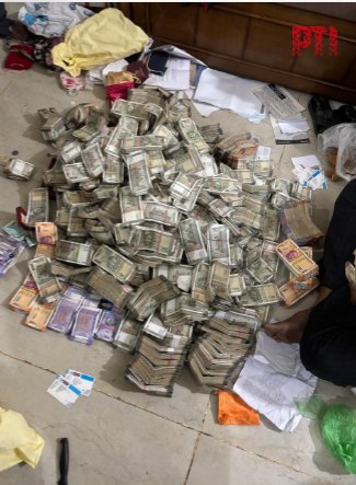 Rakesh Krishnan Simha tweet media