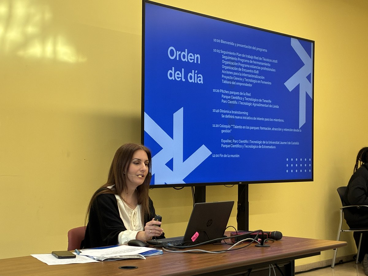 APTE_es's tweet photo. 👥Hoy hemos celebrado una reunión de la Red de Técnicos de #APTE en @ForoTransfiere, un espacio clave para compartir experiencias y reforzar la coordinación entre los parques científicos y tecnológicos.

¡Gracias a todos los #PCTs por su asistencia!

#LosParquesAportan https://t.co/wSLgLudI8c