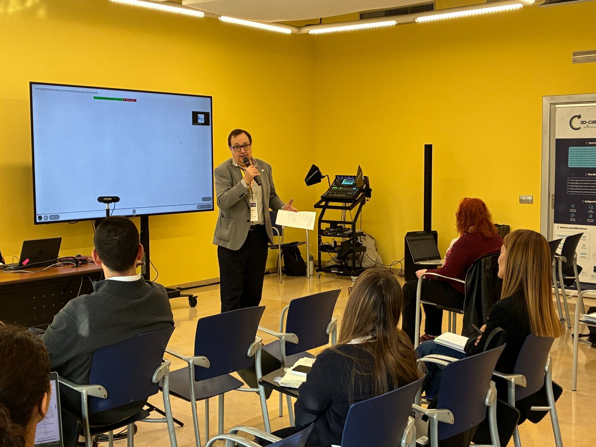 APTE_es's tweet photo. 👥Hoy hemos celebrado una reunión de la Red de Técnicos de #APTE en @ForoTransfiere, un espacio clave para compartir experiencias y reforzar la coordinación entre los parques científicos y tecnológicos.

¡Gracias a todos los #PCTs por su asistencia!

#LosParquesAportan https://t.co/wSLgLudI8c