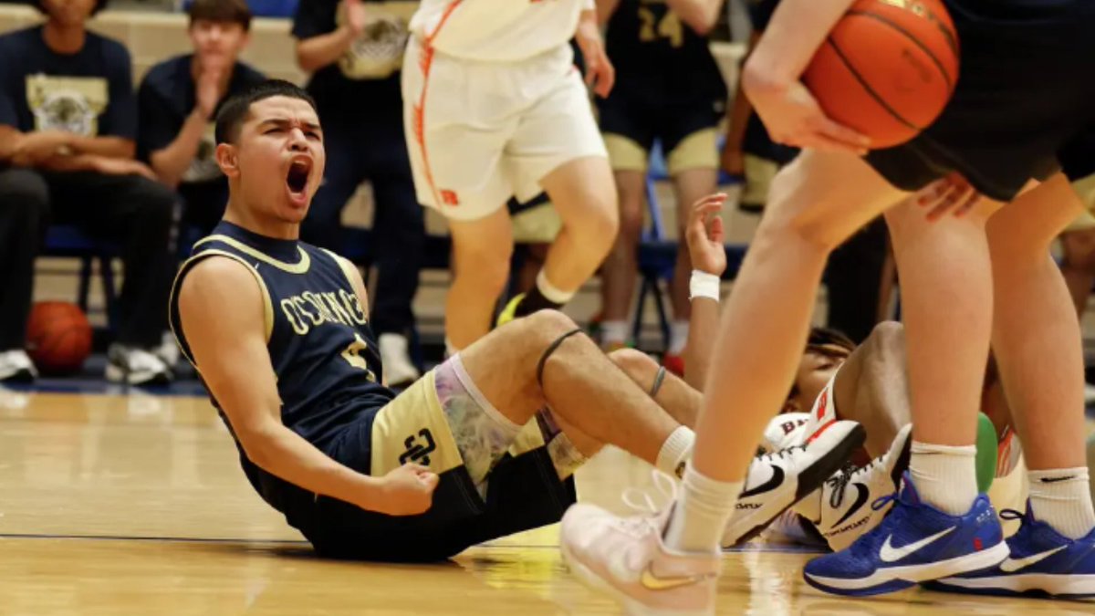 𝐑𝐞·𝐬𝐢𝐥·𝐢𝐞𝐧𝐜𝐞 
noun • formal • Latin 
1. The ability to bounce back from difficulties or toughness in a high pressure situation.

This is how last night looked as OC Hoops take down Brandeis in the playoff opener, 65-49! 😤

📷 <a href="/ExpressNews/">San Antonio Express-News</a> <a href="/sanantoniohss/">San Antonio High School Sports</a> #GoPanthers