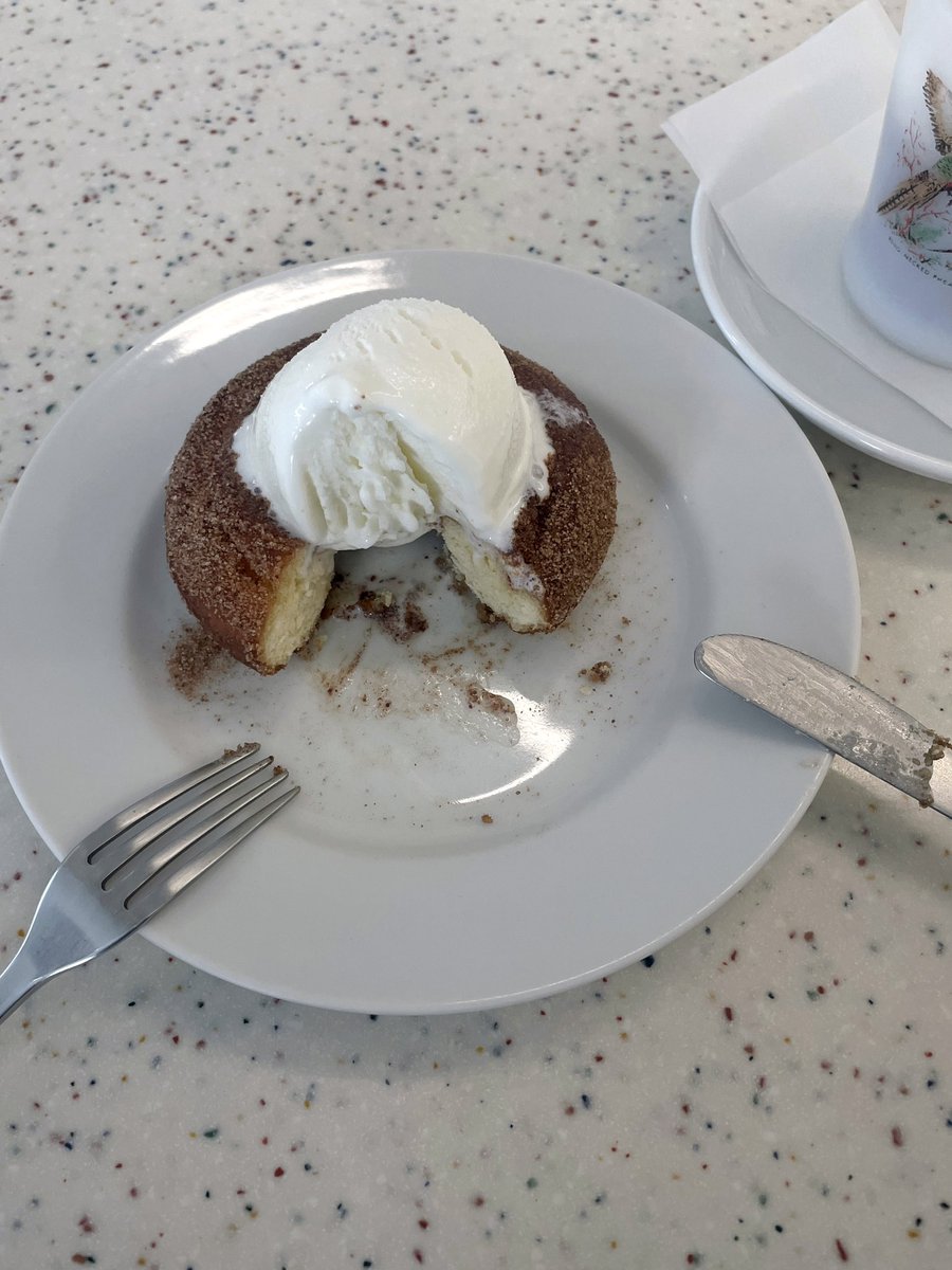  ︎︎ tweet media