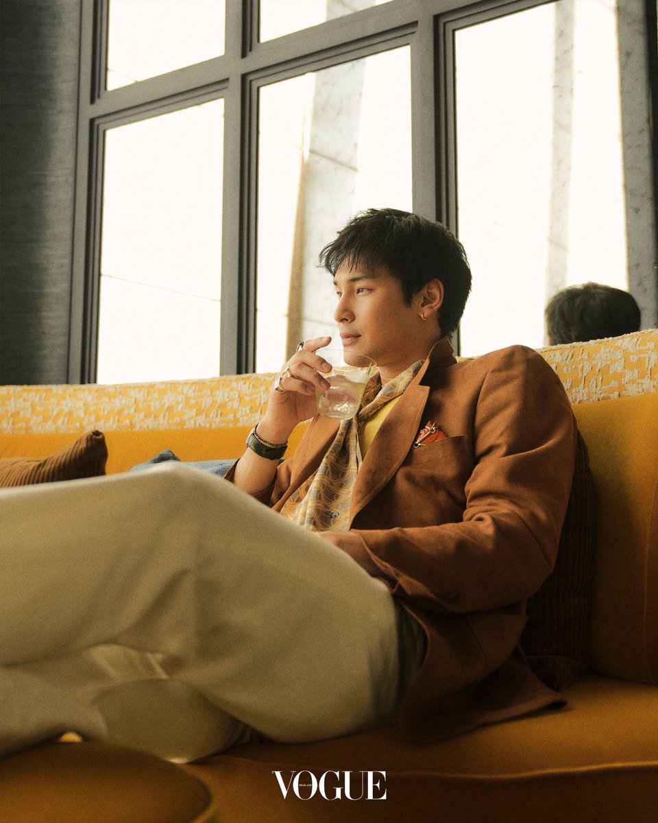 Vogue Thailand (@voguethailand) on Twitter photo 