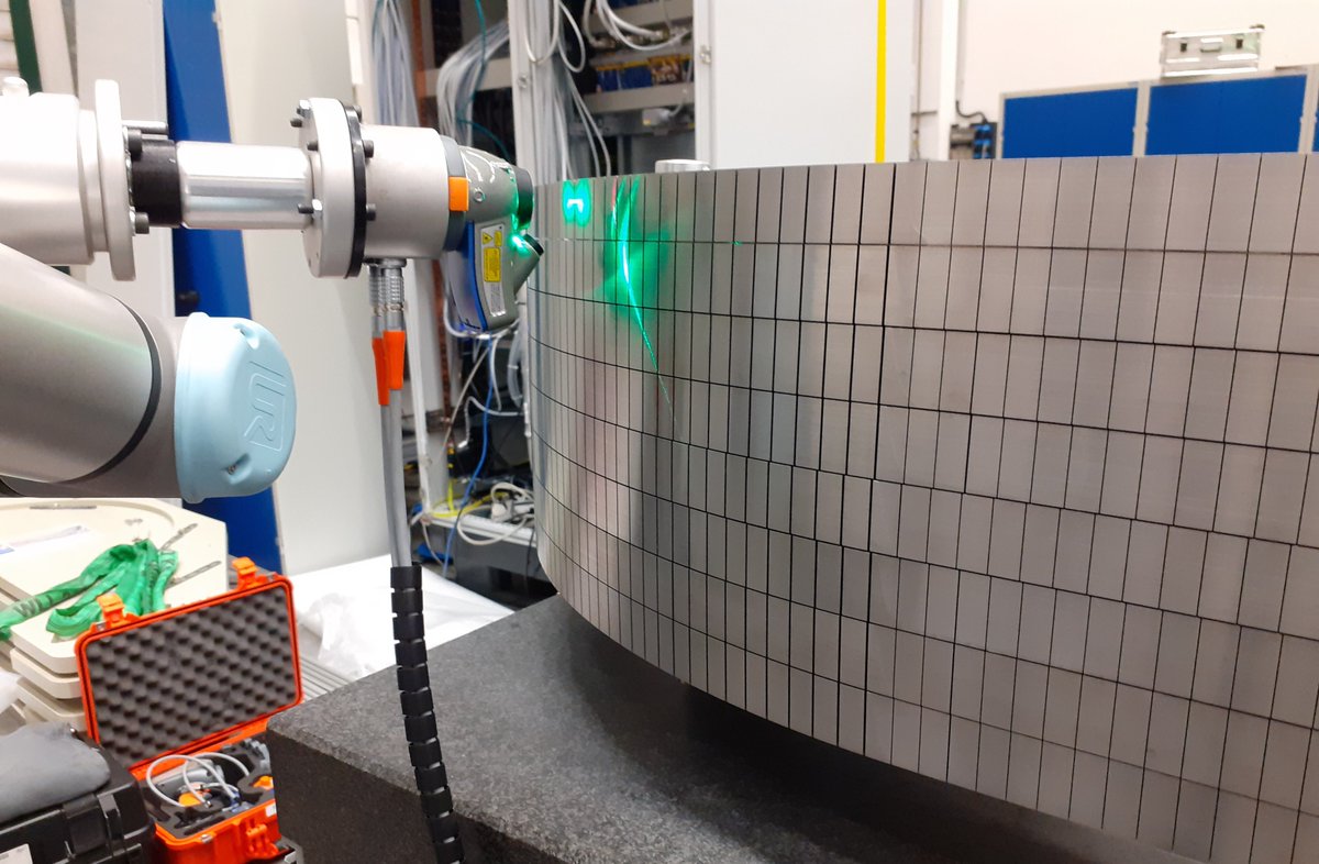 fusionforenergy's tweet photo. The Fusion Technology Transfer Award is for Metromecánica! 🏆
F4E @EUROfusion and the @EU_Commission recognise it with 10,000 EUR for taking a metrology robot from ITER to new industries.
💡Together we turn fusion innovation into commercial opportunity.
https://t.co/JXcoAaYzwq https://t.co/1sjYaofN5t