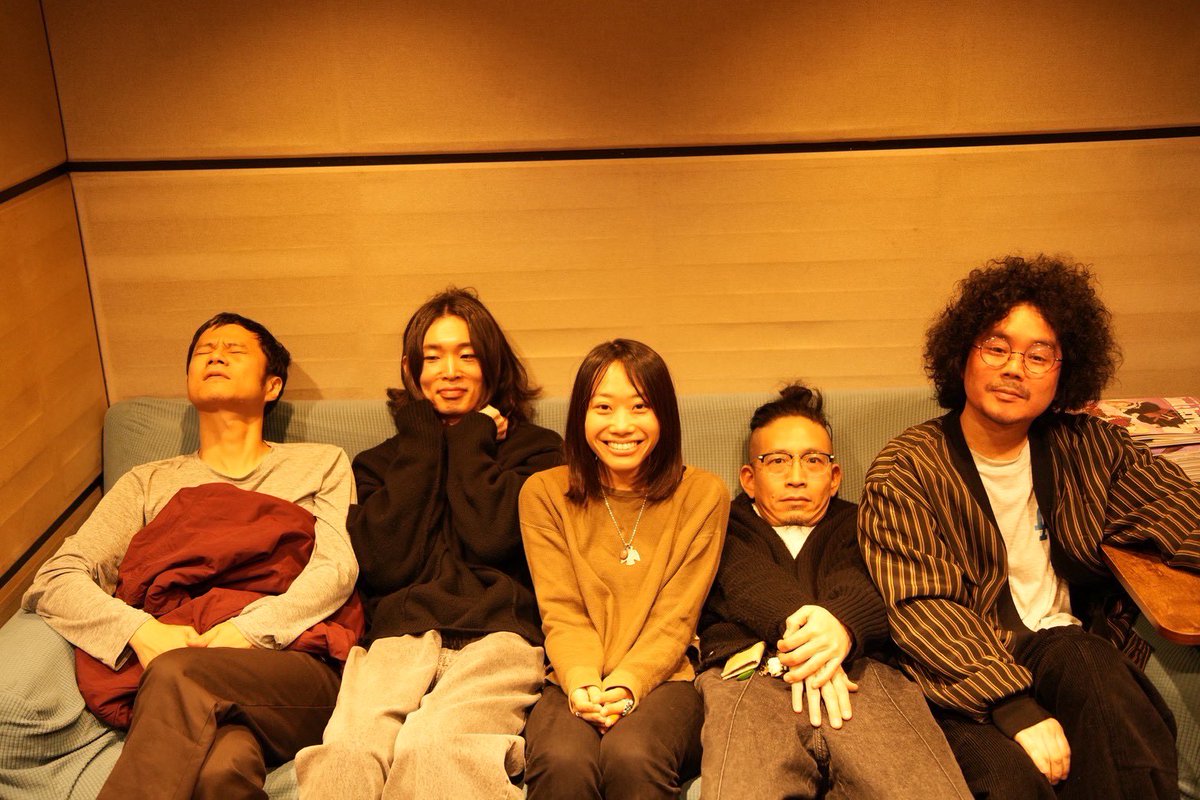 reitaro_jp's tweet photo. 奇妙礼太郎BAND今年も @_synchronicity 出演します！
4/11(土) 17:25〜WWWXにてお待ちしています🐈

🌹シンクロな奇妙礼太郎BANDのみなさん🌹
奇妙礼太郎
中込陽大
村田シゲ
CHIE HORIGUCHI
松浦大樹

https://t.co/EId31xTiim https://t.co/xckQxCLcis