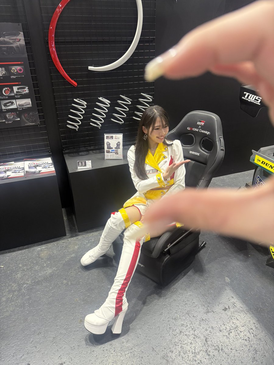 kobarea0404's tweet photo. #OAM で素敵な出会いはありましたか🚗?? #OTG ブースに展示していた
"GR TOYOTA Gazoo Racing × #GROWDesign" のシート💺✨️
1度座ったら立てない程の心地良さ!!
休憩している所撮られていた…🥺💦笑
さて!誰の手でしょうか!!🫶🏻໒꒱.
#TWSプリンセス https://t.co/8P9BgFwRz6