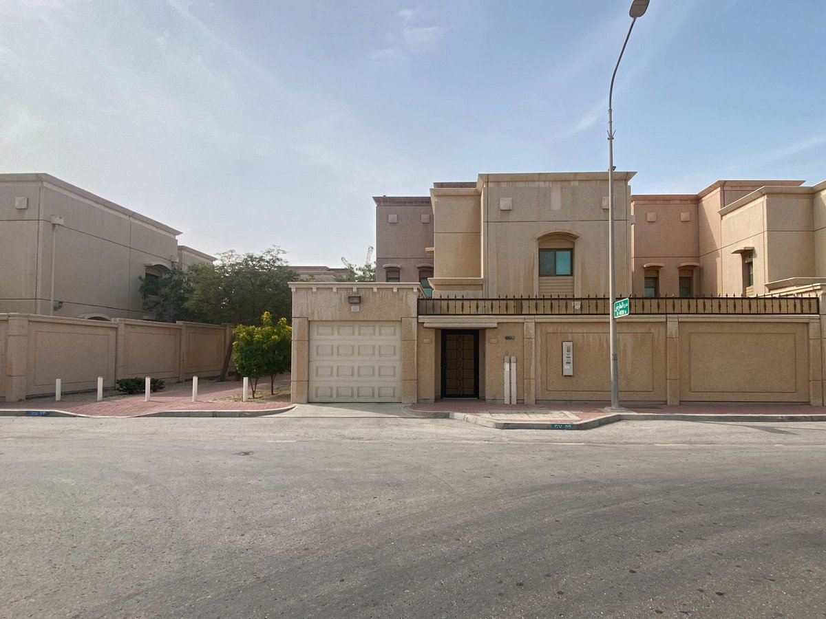 #إعلان_عقار_للبيع
📰 رخصة إعلان رقم 7200892995
🏦 فيلا بناء الهيئة الملكية فئة A1 للبيع بمدينة الجبيل الصناعية حي جلمودة محلة الرياض الجنوبية بمساحة 416.90 متر مربع .
💰 سعر بيع العقار 1,850,000 ريال .
api.whatsapp.com/send?phone=966…