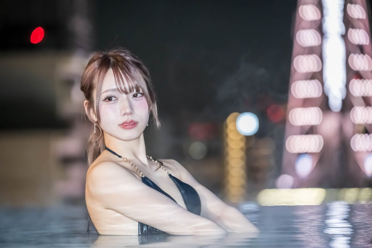 zume0515's tweet photo. KANSAI POOL FES in Winter vibes
白咲花恋さん
#白咲花恋 さん
#ふぁんたす
#poolfest
#チャンス撮影会
#プール撮影会 https://t.co/CovXN0sNpI