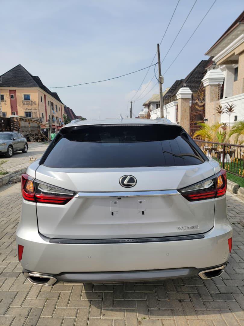 The 2018 Rx350 is available
Foreign used and untampered