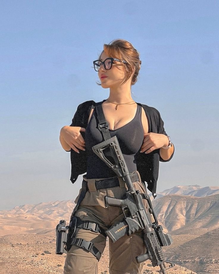 OlenaHellen's tweet photo. God bless everyone of you supporting the IDF I love you all 🇮🇱🇮🇱 https://t.co/ARH4KjDtCF