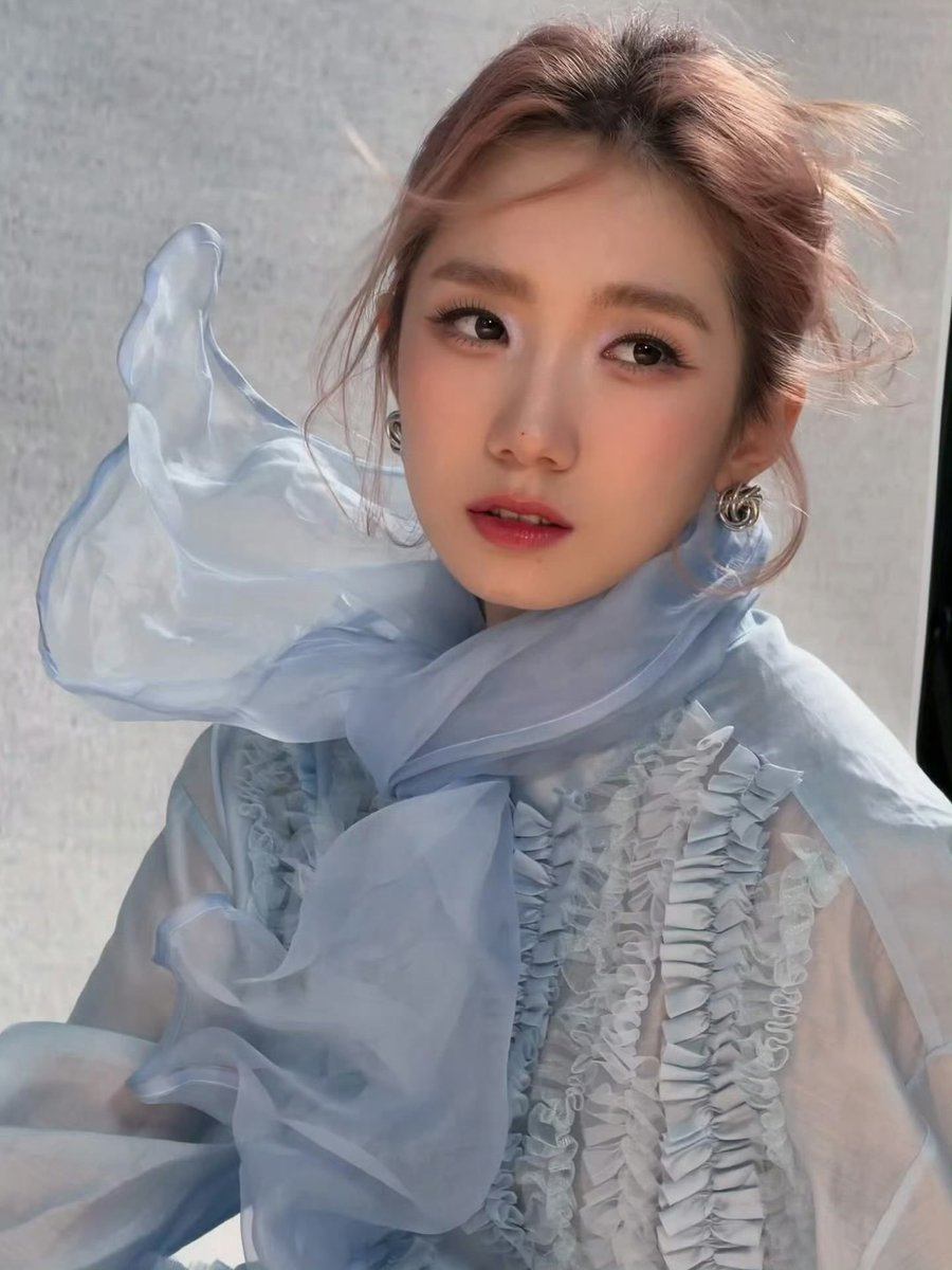 Meng Meiqi 孟美岐 tweet media
