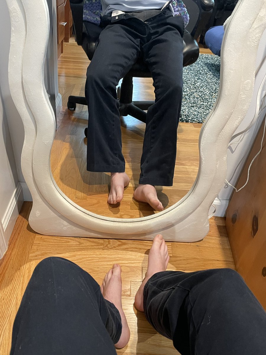 TboyFeetPics's tweet photo. @ArunBakhtiar 🤭 https://t.co/gT5xzhRNWj