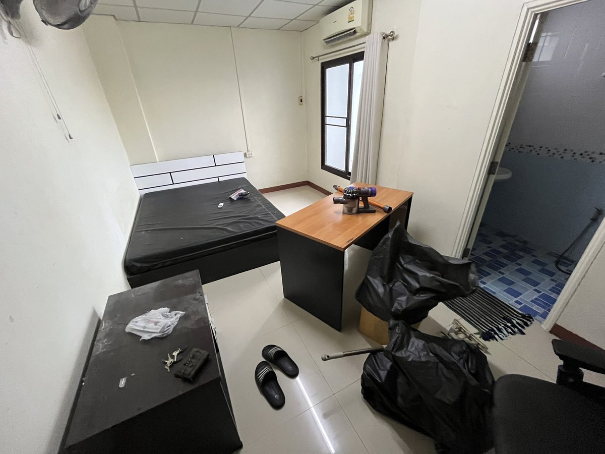 TurlyWolfwoof (comm open 2/2 taken)🔜Thaitail2026 tweet media