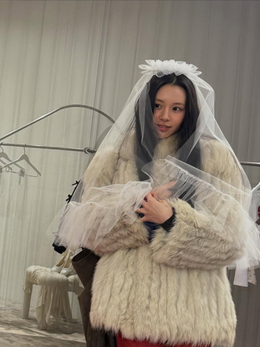 chaeyoung daily tweet media