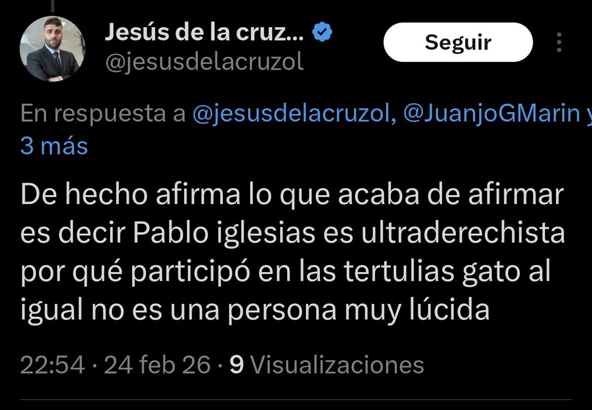 Están como putas regaderas, tienen un desprecio absoluto por la ortografía y por el sentido común y, además, van dando lecciones a los demás.

Hay que barrerles.