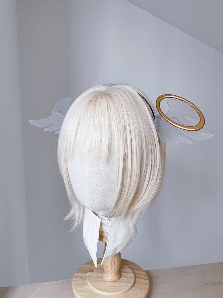 ————···₊⊹ ꒰ঌ🤍໒꒱ ⊹₊···————

天使らしいカラーの、乳白色の羽に金の輪っかタイプを通販に出しました👼

どこから写真を撮ってもすごくかわいいので気になってる方は是非これで天使になってください🪽

————···₊⊹ ꒰ঌ🤍໒꒱ ⊹₊···————