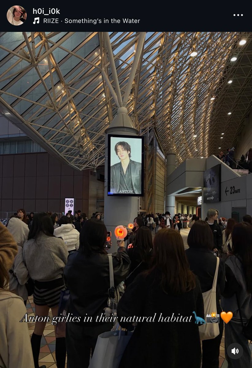 sprinku_of's tweet photo. ヨーロッパからのそのまま東京ドーム参戦で2月の半分を過ごした俺、当然現実に戻れるわけなくて絶賛鬱状態。ウォンビンパンは右耳だけ食べた。
#RIIZE好きな人と繋がりたい 
#BRIIZEと繋がりたい 
#RIIZINGLOUD_IN_JAPAN_TOKYODOME https://t.co/ikjjET0xDU