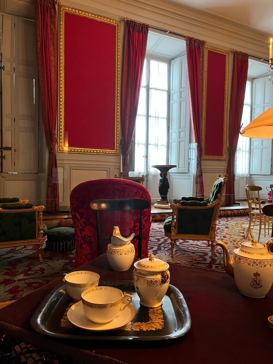 Château de Compiègne tweet media