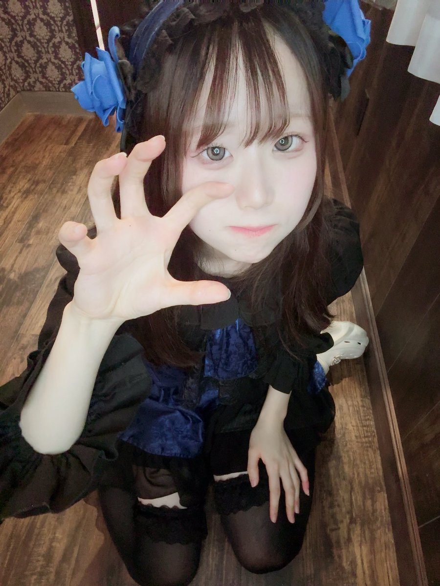 neon_elegy's tweet photo. 初めまして！
1月から曲解のエレジーでお給仕させて頂いてます、ねおんと申します💞🎶

三度の飯とドラえもんが大好きです‼️

対戦よろしくお願いします❤️‍🔥 https://t.co/uS5Em5ckPD