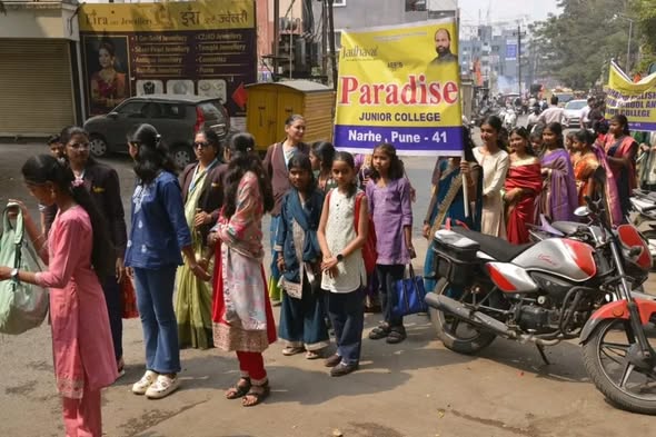 jaiganeshbed's tweet photo. शिवजयंती रॅली उत्साहात संपन्न! 📷
आज Jadhavar Group of Institutes येथे छत्रपती शिवाजी महाराजांच्या जयंतीनिमित्त भव्य रॅलीचे आयोजन करण्यात आले. 

#ShivJayanti #ShivajiMaharaj #JadhavarGroupOfInstitutes #punecity https://t.co/b0PkGdrE4c