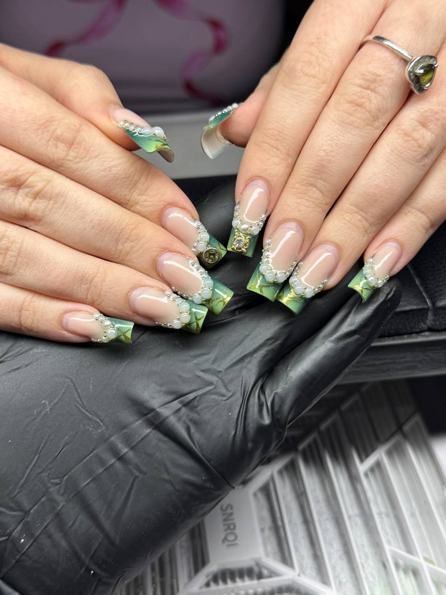 Sneha_2406's tweet image. Nail Art (5/n)
x.com/i/status/20257…