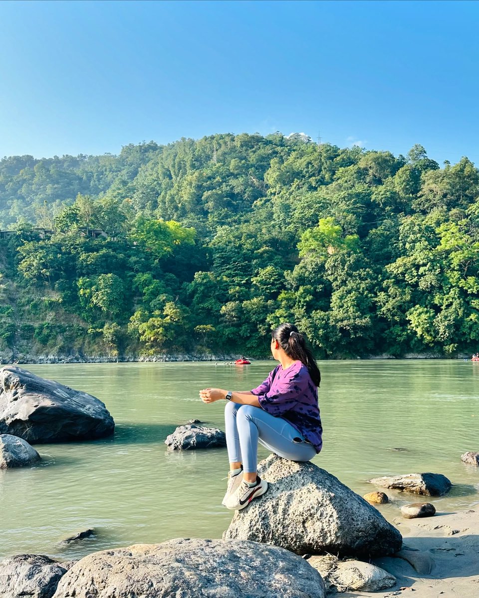 MnyMossa29271's tweet photo. Breathing in peace, letting go of everything else.

#NatureVibes #PeacefulMind #RiverSide #FreshAir #PositiveEnergy #SelfLove #CalmMoments #NatureLover #TravelSoul #InnerPeace https://t.co/iKCZnLT3ql