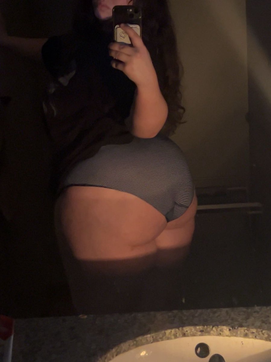 TaeLay420's tweet photo. Did you guys miss this booty??

#nsfw #nsfwtwt #ass #pawg https://t.co/Nh4rqqrl9D