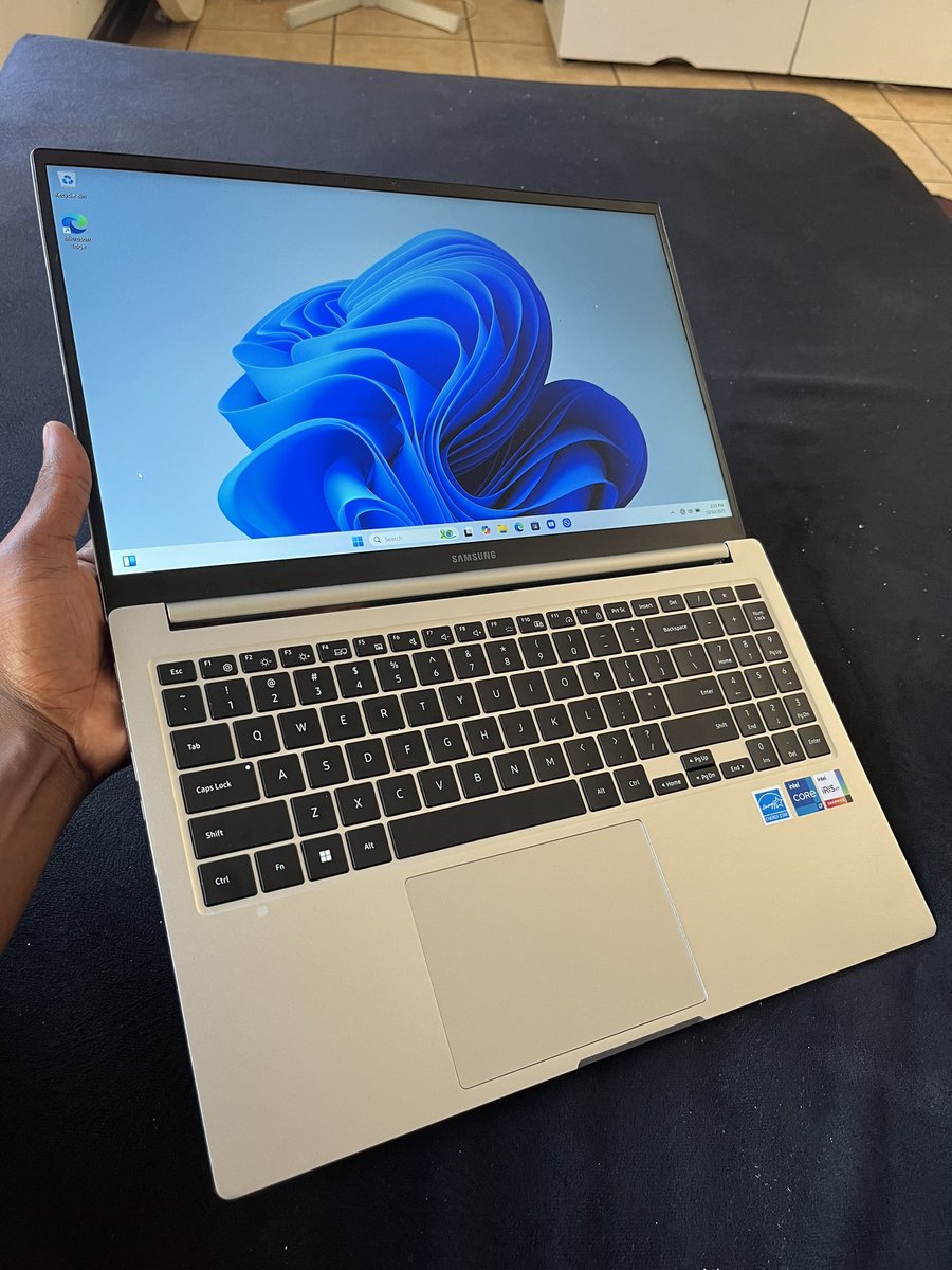 Samsung Galaxy Laptop 
Intel Core i7 - 13th Gen
1.70GHz
Intel iRISxe graphics 
16GB RAM
512GB SSD
K2,200,000