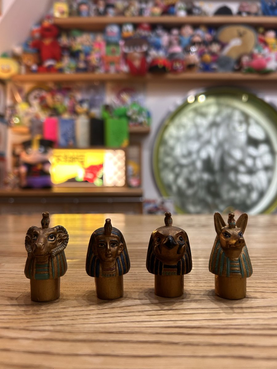 謎の店セレクト】 『古代エジプト ワインストッパー』 骨董屋の棚奥