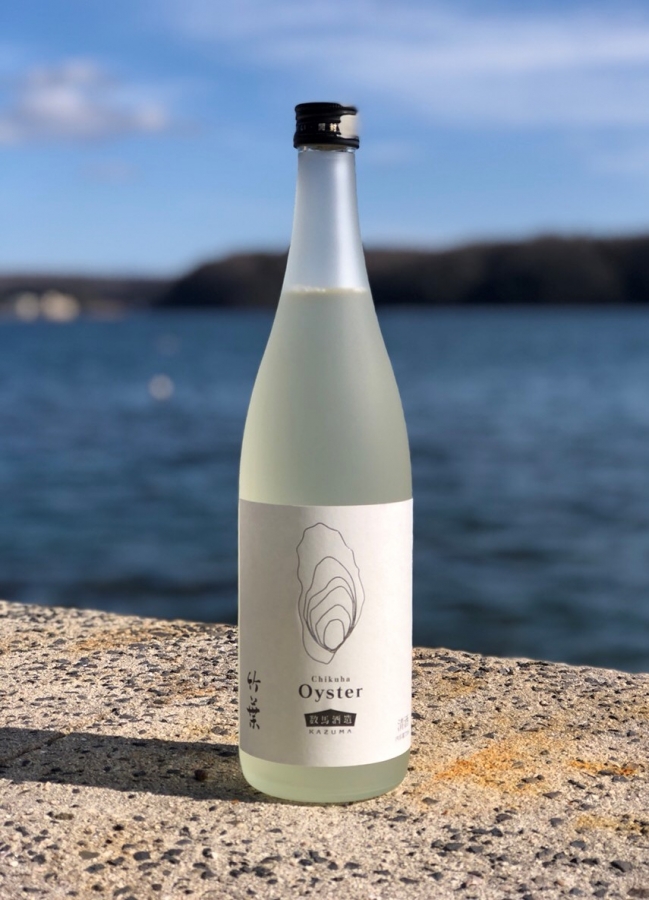 牡蠣を楽しむための純米酒
🦪Chikuha Oyster🦪

・牡蠣の殻を活用して育てた能登産米
・能登の海洋深層水
・ワイン酵母

ミネラル感たっぷりな牡蠣の味わいにあわせて、酸味引き立つ、ほどよい甘みと旨味の爽やかな純米酒です。
生・焼き・蒸し・フライなどとぜひ😋🦪
ホタテやエビもおすすめです◎