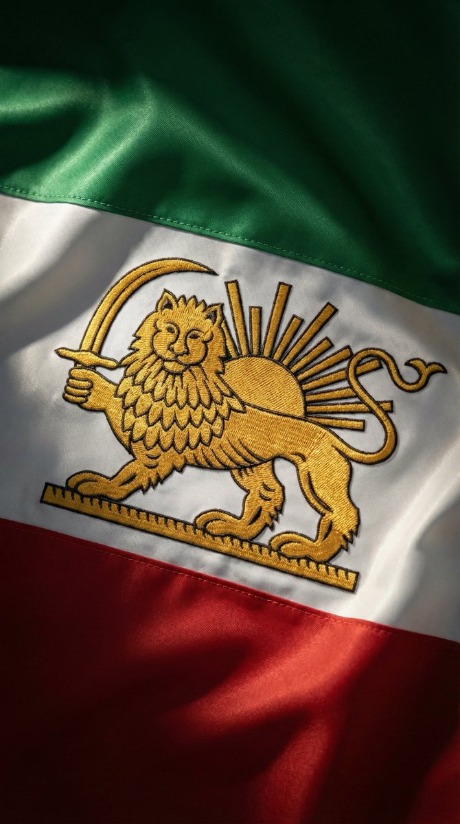 یک پلن، دو سناریو، دو بال... 
آينده مشخص می شود
<a href="/SamanthaIrani/">Simin 🏴🎗️</a> 
<a href="/PahlaviReza/">Reza Pahlavi</a> 
#پرچم_شیر_و_خورشید 
#فرزندان_پرچم‌ 
#انقلاب_شیروخورشید