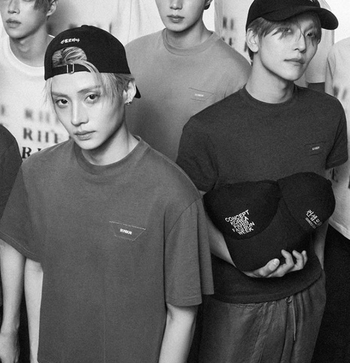 sanglongarchive's tweet image. #serving