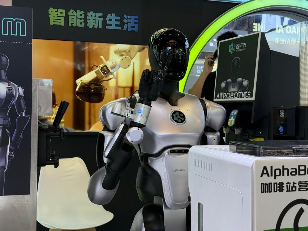 szdaily1's tweet photo. 🤖🚀 #Shenzhen just birthed its FIRST billion-yuan embodied #AI #unicorn! AI² Robotics announced a RMB 100M+ Series B, making waves as the "Chinese #robotics startup most like #Tesla."
The secret sauce? Their proprietary #GOVLA large model—ranked #1 globally on multiple benchmarks—and lightning-fast iteration of the #AlphaBot series with industrial-grade components.🌟
#Shenzhen #robotics #tech #AI #Tesla #unicorn